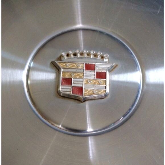 1971 1972 CADILLAC Wheel Cover Hubcaps OEM 71 72 - Picture 2 of 6